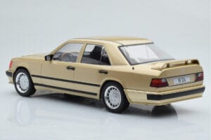 Mercedes E-Class W124 Tuning Beige MCG 1:18 MCG18342 Druckguss — Bild 5 von 6