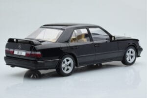Mercedes E-Class W124 Tuning Schwarz MCG 1:18 MCG18341 Druckguss — Bild 2 von 6