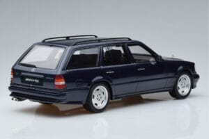 Mercedes E36 AMG S124 Blau Otto 1:18 OT753 Resin — Bild 2 von 6