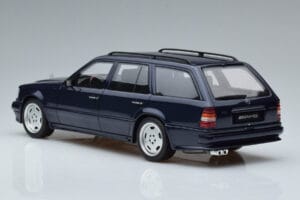 Mercedes E36 AMG S124 Blau Otto 1:18 OT753 Resin — Bild 5 von 6