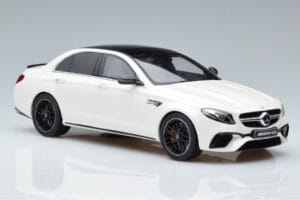Mercedes AMG E63 S W213 Weiß GT Spirit 1:18 B66965711 Resin — Bild 4 von 6