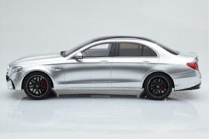 Mercedes AMG E63 S W213 Silber GT Spirit 1:18 GT230 Resin — Bild 3 von 6