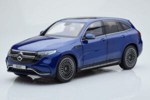 Mercedes EQC 400 Brilliant Blau NZG 1:18 B66963757 Druckguss