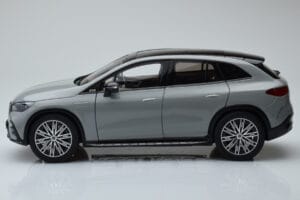 Mercedes EQE SUV X294 AMG Line Alpine Grau NZG 1:18 B66960837 Druckguss — Bild 4 von 8