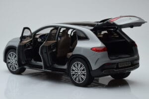 Mercedes EQE SUV X294 AMG Line Alpine Grau NZG 1:18 B66960837 Druckguss — Bild 5 von 8