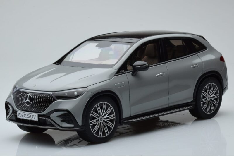 Mercedes EQE SUV X294 AMG Line Alpine Grau NZG 1:18 B66960837 Druckguss