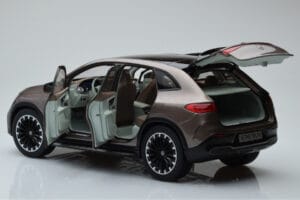 Mercedes EQE SUV X294 AMG Line Velvet Braun NZG 1:18 B66960836 Druckguss — Bild 5 von 8