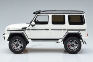 Mercedes G500 4x4 W463 GT Spirit 1:18 GT142 Resin — Bild 3 von 6