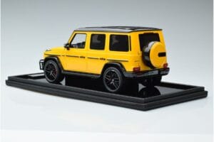 Mercedes AMG G63 W463 Gelb MotorHelix 1:18 MH018-Y Resin — Bild 5 von 7