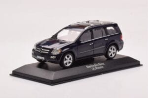 Mercedes GL X164 Tansanit Blau Minichamps 1:43 B66962228 Druckguss — Bild 2 von 4