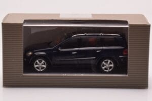 Mercedes GL X164 Tansanit Blau Minichamps 1:43 B66962228 Druckguss — Bild 4 von 4