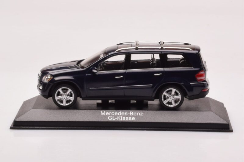 Mercedes GL X164 Tansanit Blau Minichamps 1:43 B66962228 Druckguss