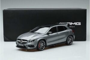 Mercedes AMG GLA 45 X156 Händler Edition GT Spirit 1:18 B66960467 Resin — Bild 6 von 6