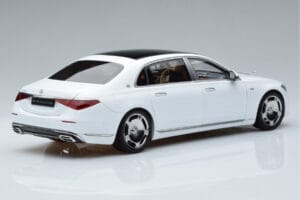 Mercedes Maybach S600 W222 V12 Biturbo Diamond Weiß Almost Real 1:18 820116 Druckguss — Bild 3 von 11