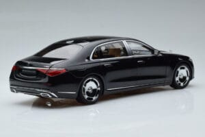 Mercedes Maybach S600 W222 V12 Biturbo Obsidian Schwarz Almost Real 1:18 820115 Druckguss — Bild 3 von 11