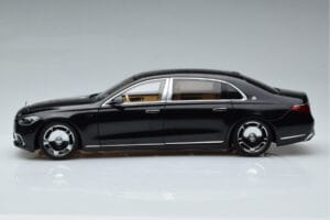 Mercedes Maybach S600 W222 V12 Biturbo Obsidian Schwarz Almost Real 1:18 820115 Druckguss — Bild 5 von 11