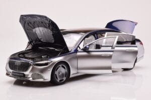 Mercedes Maybach S680 W223 Nautical Blau Cirrus Silber Almost Real 1:18 820125 Druckguss — Bild 2 von 8