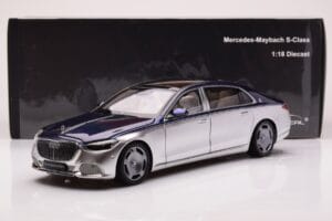 Mercedes Maybach S680 W223 Nautical Blau Cirrus Silber Almost Real 1:18 820125 Druckguss — Bild 8 von 8