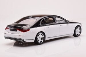 Mercedes Maybach S680 W223 Obsidian Schwarz Diamond Weiß Almost Real 1:18 820121 Druckguss — Bild 3 von 7