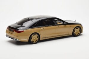 Mercedes Maybach S680 W223 Obsidian Schwarz Sand Almost Real 1:18 820124 Druckguss — Bild 3 von 7