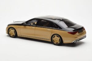 Mercedes Maybach S680 W223 Obsidian Schwarz Sand Almost Real 1:18 820124 Druckguss — Bild 6 von 7