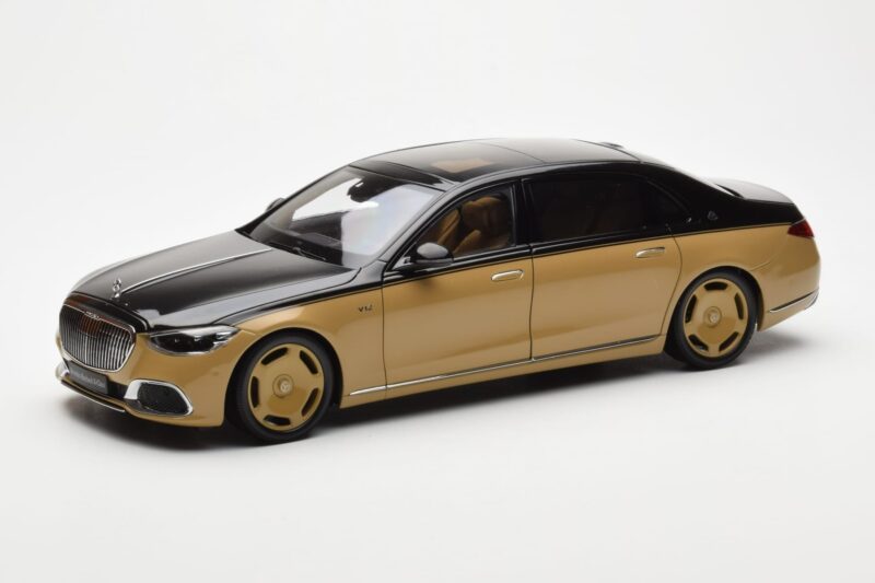 Mercedes Maybach S680 W223 Obsidian Schwarz Sand Almost Real 1:18 820124 Druckguss