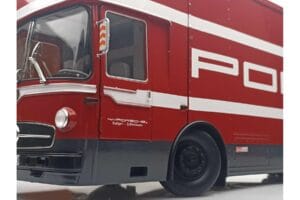 Mercedes O317 Porsche Transporter Rot CMR 1:18 CMR149 Druckguss — Bild 7 von 12