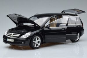 Mercedes R-Class W251 Obsidian Schwarz Minichamps 1:18 B66962325 Druckguss — Bild 2 von 7