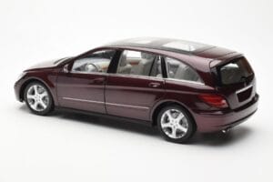 Mercedes R-Class W251 Rot Metallic Minichamps 1:18 150034602 Druckguss — Bild 7 von 8