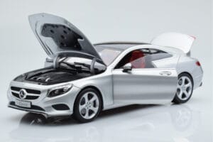 Mercedes S-Class W222 Iridium Silber Norev 1:18 B66961242 Druckguss — Bild 2 von 8