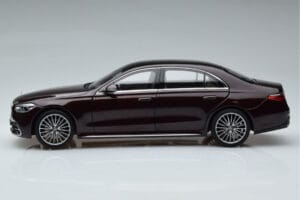 Mercedes S-Class W223 AMG Line Rot Norev 1:18 183804 Druckguss — Bild 5 von 8