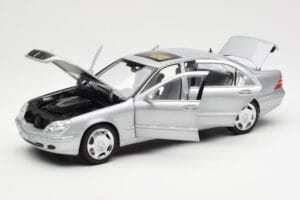 Mercedes S600 W220 Silber Metallic Norev 1:18 183810 Druckguss — Bild 2 von 8