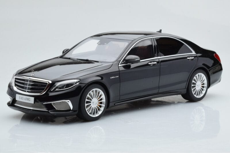 Mercedes AMG S65 W222 Schwarz GT Spirit 1:18 ZM043 Resin