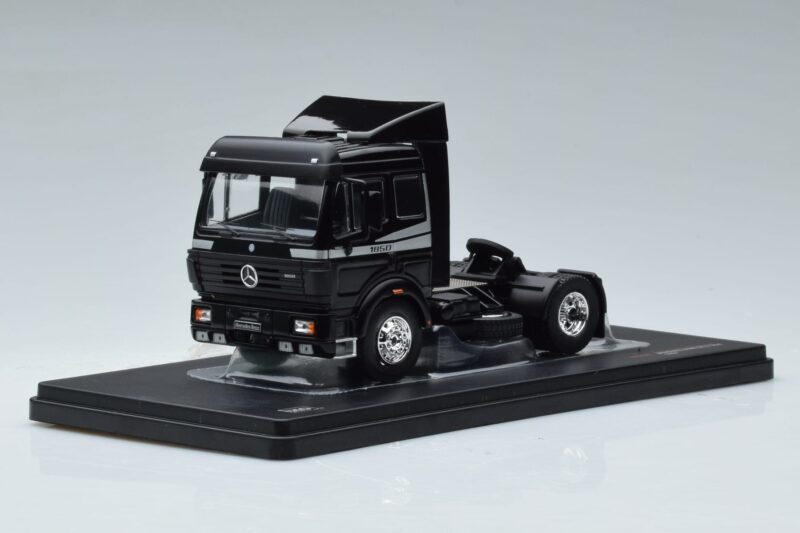 Mercedes SK2 1850 Schwarz IXO 1:43 TR156 Druckguss
