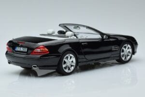Mercedes SL500 R230 Schwarz Norev 1:18 183840 Druckguss — Bild 3 von 8