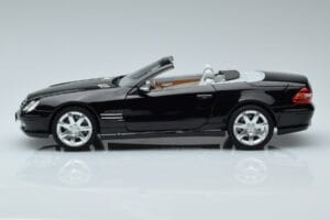Mercedes SL500 R230 Schwarz Norev 1:18 183840 Druckguss — Bild 4 von 8