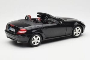 Mercedes SLK R171 Obsidian Schwarz Metallic Minichamps 1:18 B66962319 Druckguss — Bild 4 von 9
