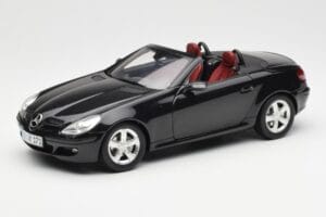 Mercedes SLK R171 Obsidian Schwarz Metallic Minichamps 1:18 B66962319 Druckguss