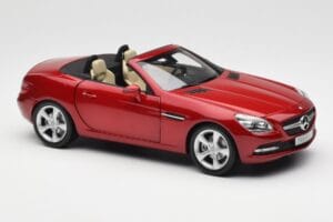 Mercedes SLK R172 Designo Zirkon Rot Minichamps 1:18 B66960513 Druckguss — Bild 6 von 8