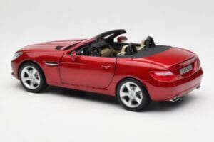 Mercedes SLK R172 Designo Zirkon Rot Minichamps 1:18 B66960513 Druckguss — Bild 7 von 8