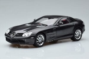 Mercedes SLR McLaren Schwarz CMC 1:18 M-045F Druckguss