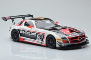 Mercedes SLS AMG GT3 Munnich Motorsport #38 M. Basseng / M. Winkelhock Champions FIA GT1 World Championship 2012 Minichamps 1 — Bild 4 von 6