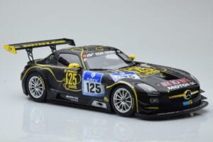 Mercedes SLS AMG GT3 Rowe Racing #125 Zehe / Bullitt / Renger / Hartung ADAC 24 Hours of Nurburgring 2013 Minichamps 1:18 151 — Bild 4 von 6