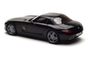 Mercedes SLS AMG Obsidian Schwarz Metallic Minichamps 1:18 B66960042 Druckguss — Bild 6 von 7