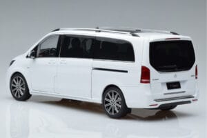 Mercedes V-Class W447 V260L Weiß OEM 1:18 QALCN89911149 Druckguss — Bild 7 von 8