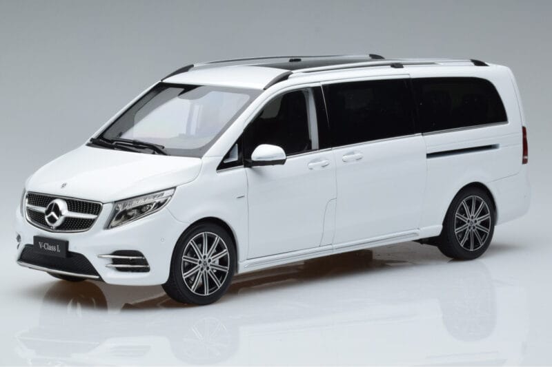 Mercedes V-Class W447 V260L Weiß OEM 1:18 QALCN89911149 Druckguss