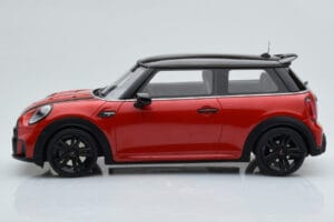 Mini Cooper S JCW F56 Rot Otto 1:18 OT984 Resin — Bild 3 von 6