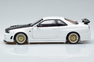 Nissan Skyline GT-R R34 Nismo Z-Tune Weiß MotorHelix 1:18 M83407 Druckguss — Bild 5 von 11
