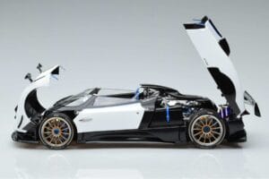 Pagani Zonda HP Barchetta Carbon Fiber Weiß LCD 1:18 LCD18009-WH Druckguss — Bild 4 von 9