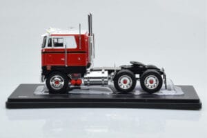 Peterbilt 352 Pacemaker Rot Weiß IXO 1:43 TR097 Druckguss — Bild 2 von 4